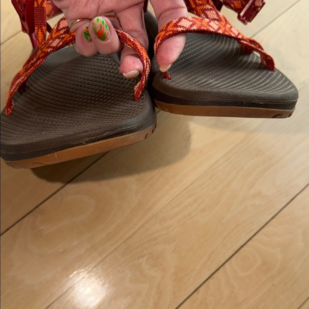 Chaco Z Cloud X2 Peach Quilt Strap Hiking Sz. 9 Sandals with Black Footbed NWOT - Picture 8 of 13
